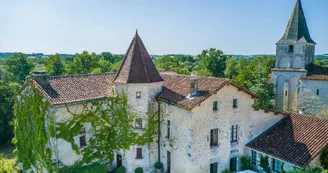 Gîte Le Coin Fleuri - Château de Gurat - 6 pers