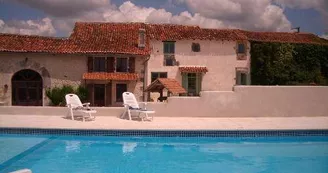 Gîte l'Hirondelle - 6 pers / 22 pers