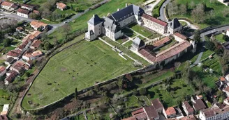 La restauration du Chateau de Chalais